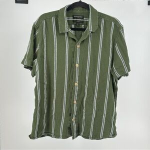 Men’s Large Banana‎ Republic Green White Blue Striped Button-Down Camp Shirt